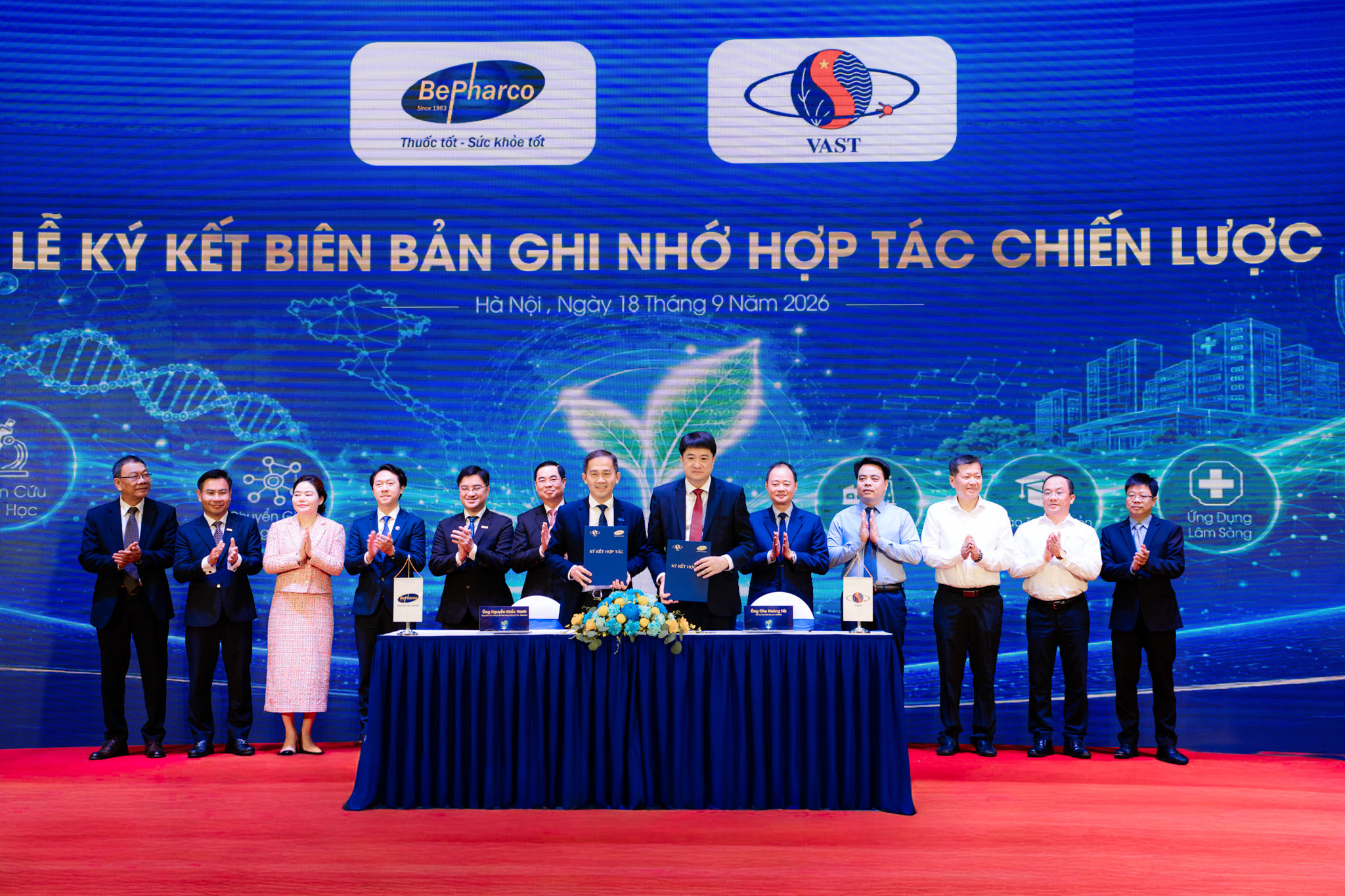 Nhiều hợp tác chiến lược toàn diện được ký kết tại Viện Hàn lâm Khoa học và Công nghệ Việt Nam